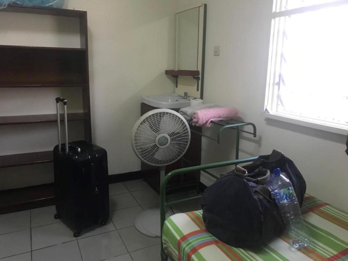 Unu Pikin Guesthouse Paramaribo Eksteriør billede