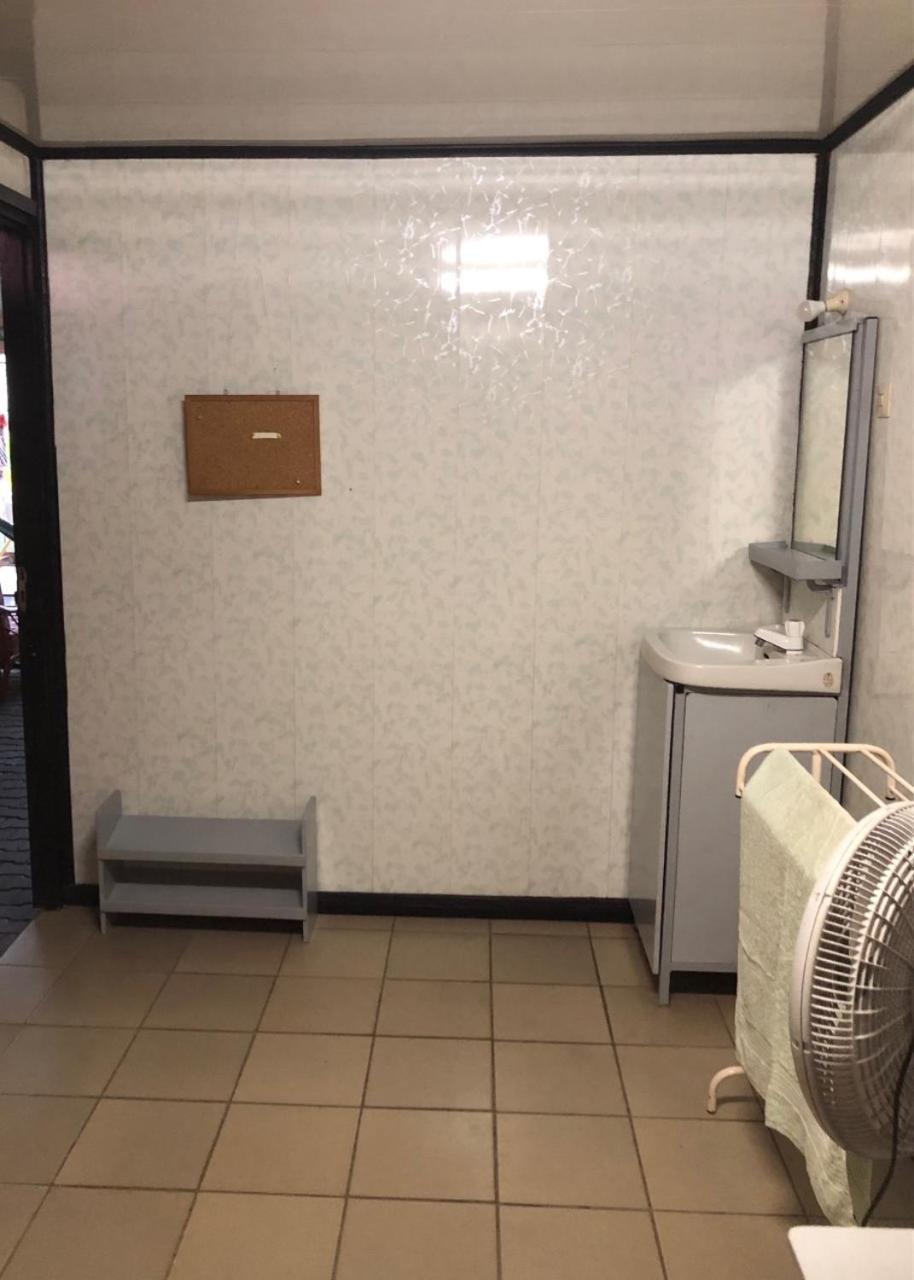 Unu Pikin Guesthouse Paramaribo Værelse billede